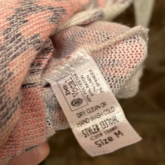 Vocal Top with Hood - Picture 5 of 5